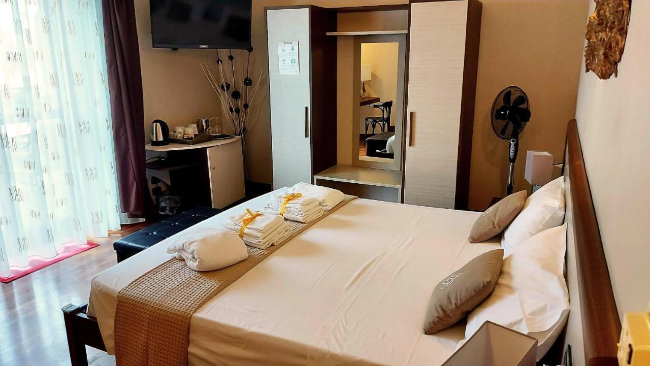 Bed and Breakfast Attico Barocco Лечче Экстерьер фото